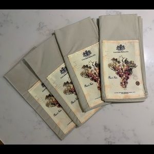 Wine themed napkins w/ pocket (set of 4)